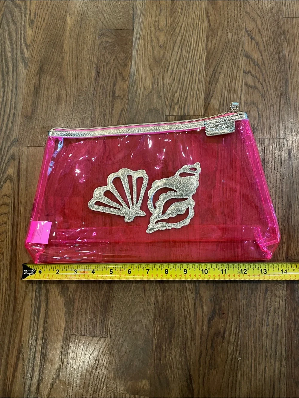 Lilly Pulitzer closure appliqués